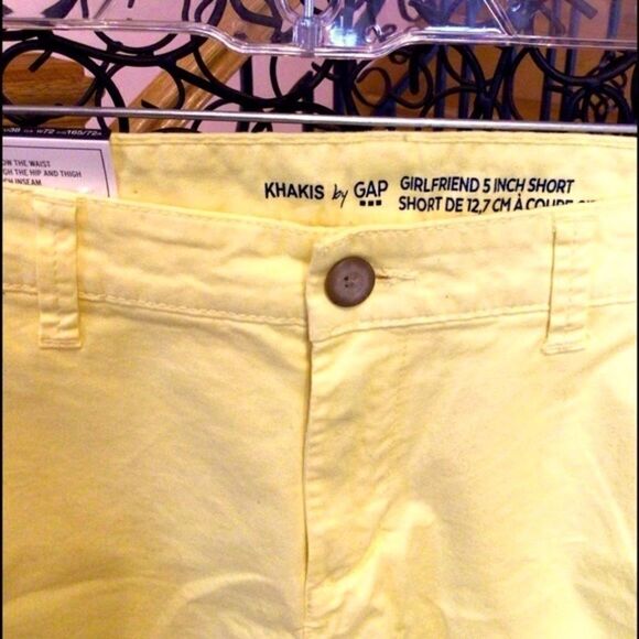 GIRLFRIEND KHAKIS BY GAP BRIGHT SUNFLOWER YELLOW SHORTS 6 NWT - Picture 7 of 13